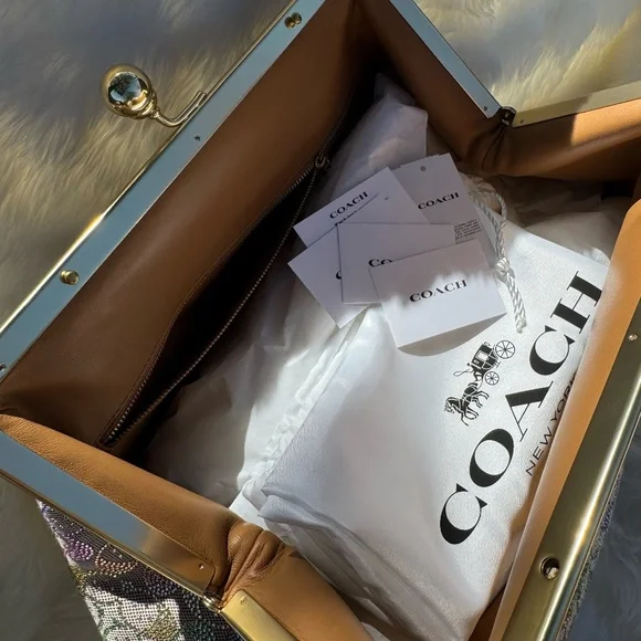 NWT Coach LARGE Oversized Kisslock Frame Bag Rainbow Crystal Signature Jacquard - Picture 8 of 9